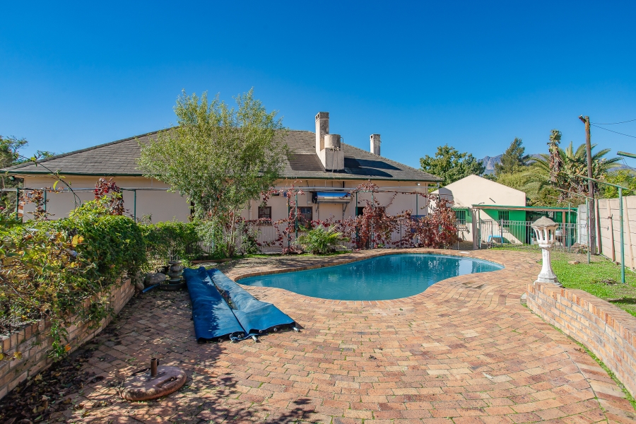 To Let 4 Bedroom Property for Rent in Wellington Central Western Cape